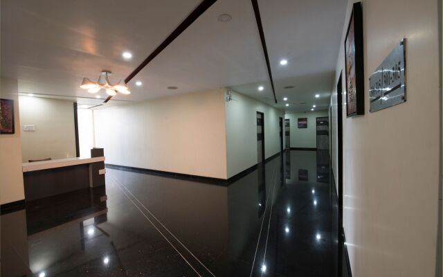 Capital O 4155 Hotel The Sudesh