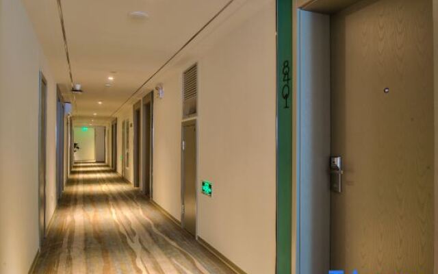 Magnotel Ningbo Beilun Yintai City Xindalu