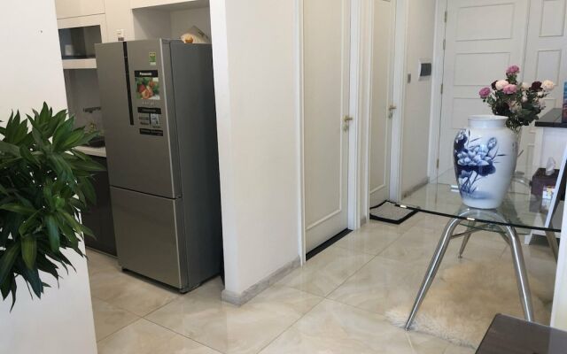 Anna House - Vinhomes Golden River