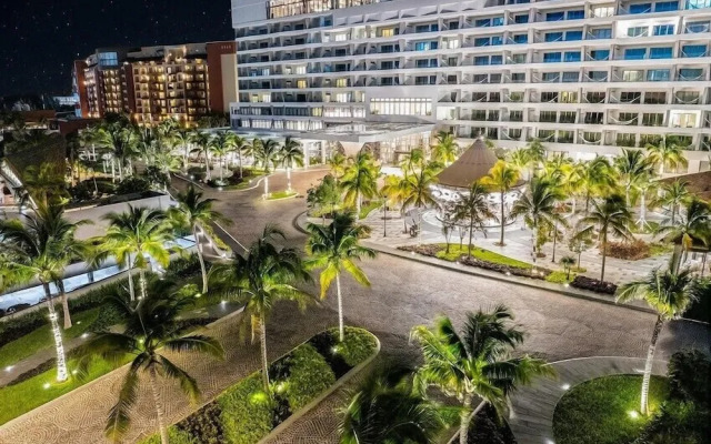 1 Garza Blanca Resort & Spa Cancun