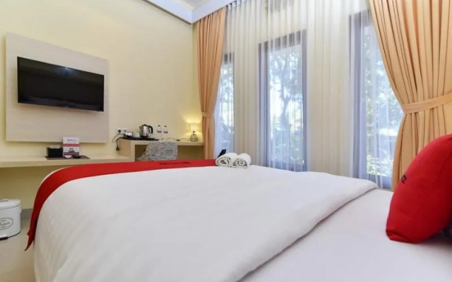 RedDoorz near Udayana University Jimbaran 2