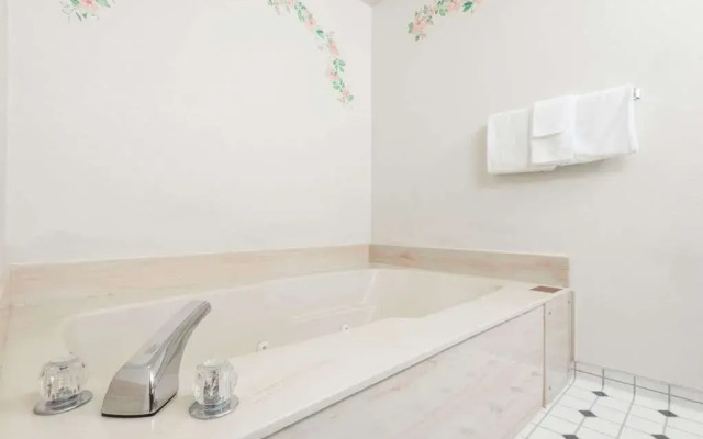 Super 8 Missoula/Reserve St.