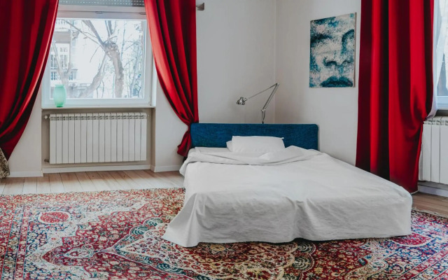 Salon Apartment in Dorcol Historical