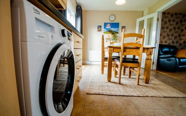 Modern Central Three Bedroom House