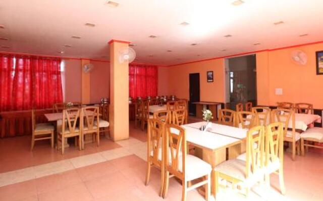 Oyo 27891 Hotel Binsar Rooms