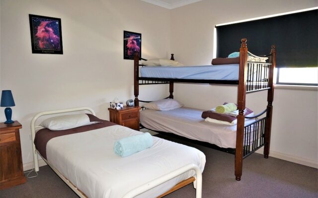 Ningaloo Breeze Villa 9