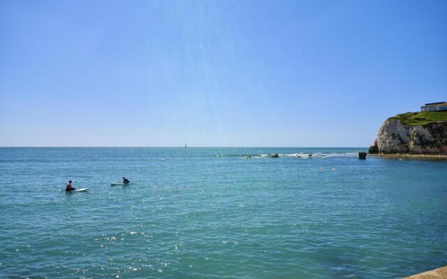 Blenheim House a Seaside Home for 12