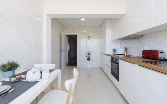 Bright & Sunny Beach House