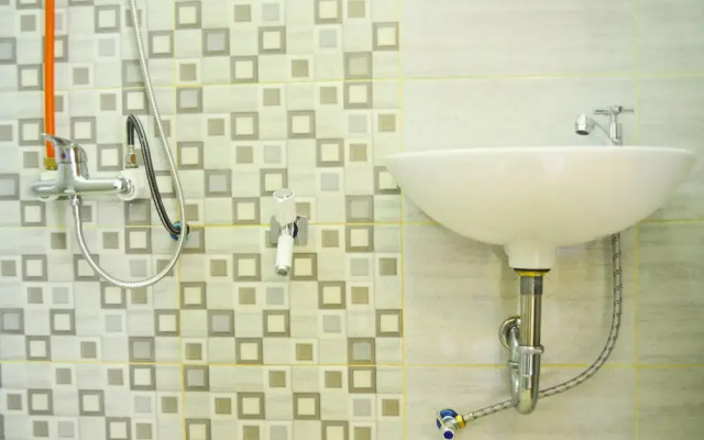 OYO 1927 The Village Syariah