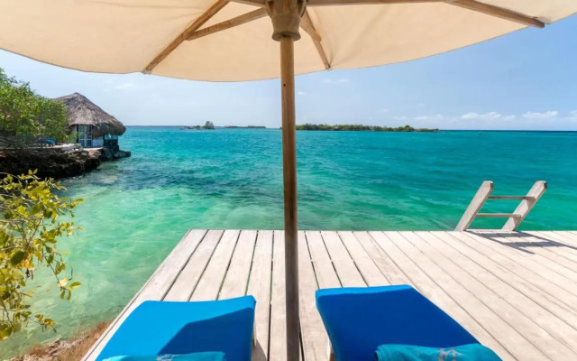 Hotel Coralina Island