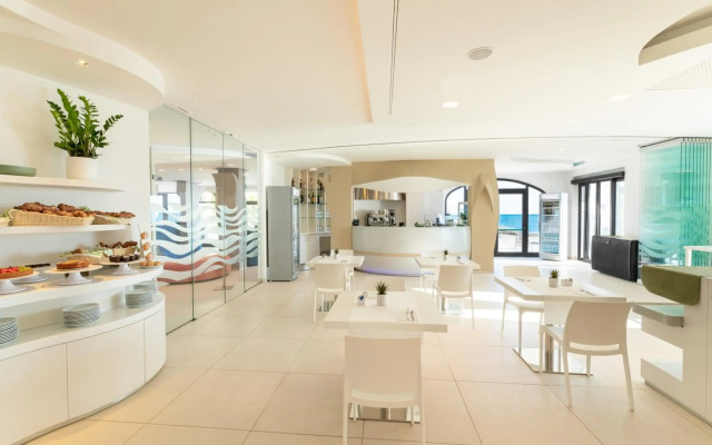 Life Hotel