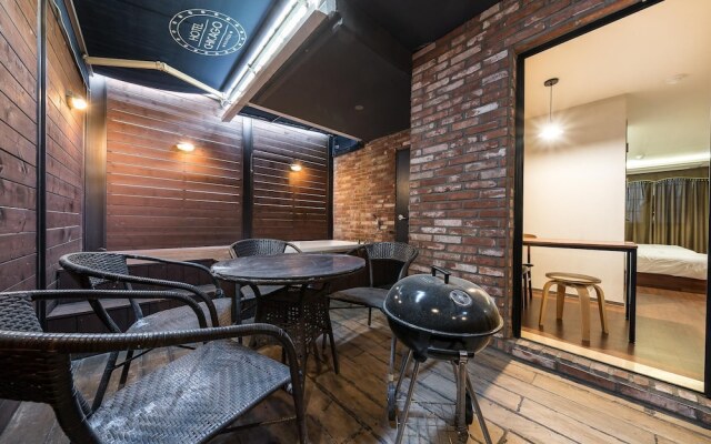 Busan Yonghodong Adena Hotel