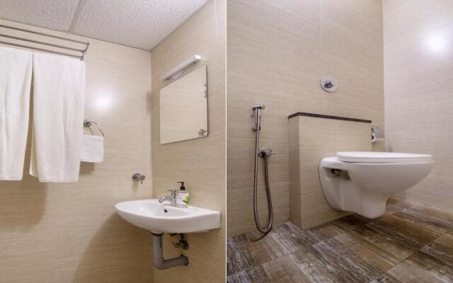 Treebo Elite Plaza, 700 Mtrs From Madikeri Fort