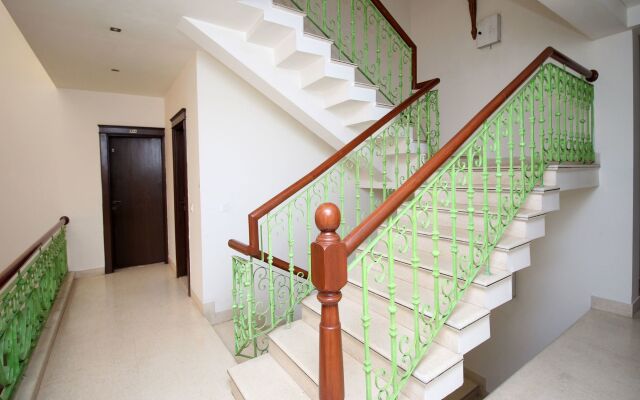 OYO 8704 Hotel Good Care