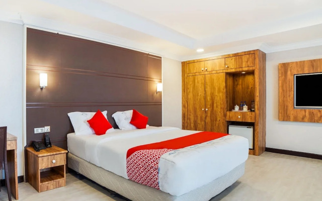 OYO 首都O 89508四季瑞丽酒店(Capital O 89508 Four Seasons Ruili Hotel)