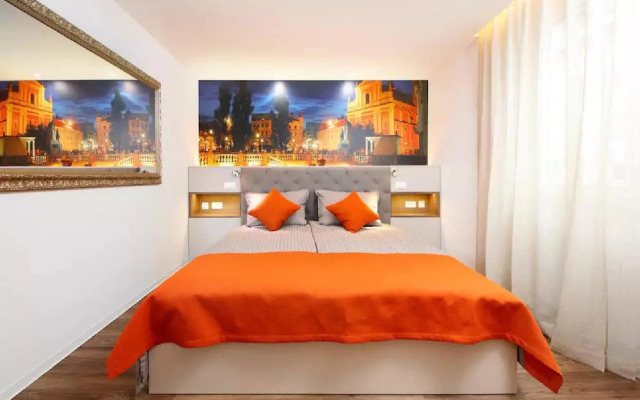 ★ Exclusive Central Apartment ★ FREE Garage ★