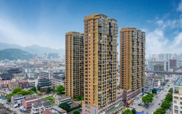 HanTing Hotel (Wenzhou Yongjia Oubei Baoyi Building)