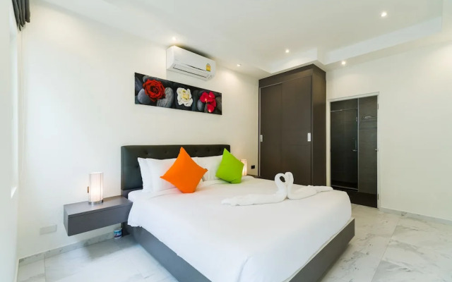 Luxury Pool Villa 54