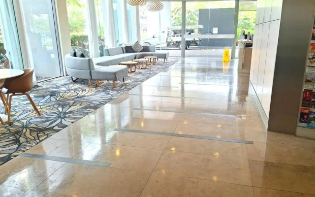 Broadbeach on the Park 2 Bedroom Apartment