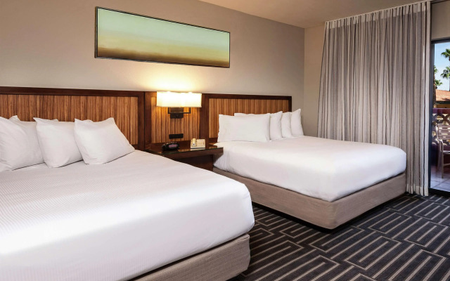 Hilton Phoenix Tapatio Cliffs Resort