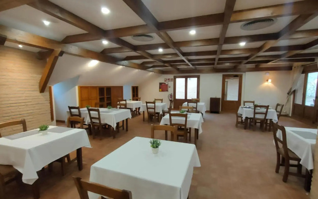 4Us Rioja Wine Hotel