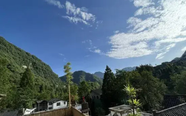 Qingcheng Houshan Landscape Heyuan Homestay