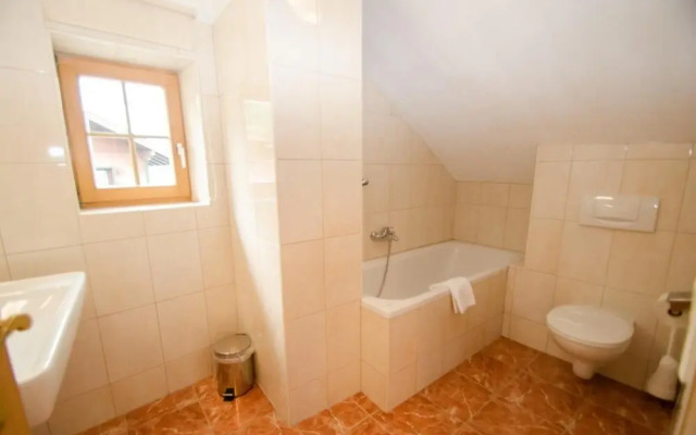 Apartment 3-room-maisonette Near ski Lift and Town