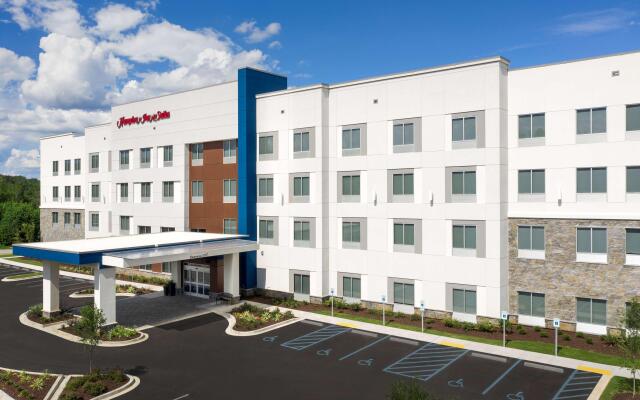 Hampton Inn & Suites Lexington Columbia