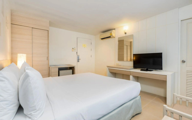 Sunshine Hotel And Residences