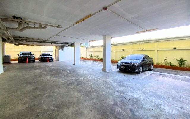 Goldsmith Bangkok Residence