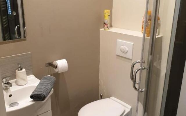 Cosy And Comfortable Studio For 2 In Avignon