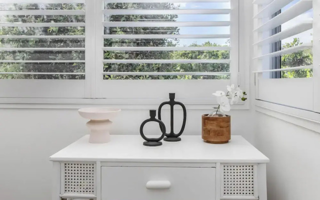 Stunning She Oak Lane 2 BR Apartment