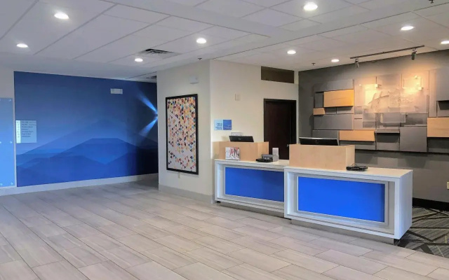 Holiday Inn Express & Suites Hearne by IHG