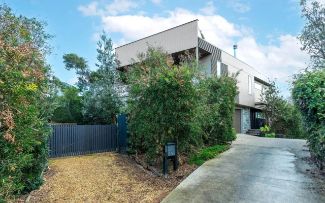 SALT ON SURF Inverloch