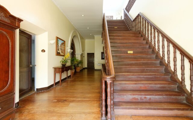 RedDoorz Plus @ Calle Crisologo Vigan