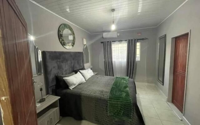 Spacious 2 Bedroomed Semi-detached Fully Furnished Apartment Num01