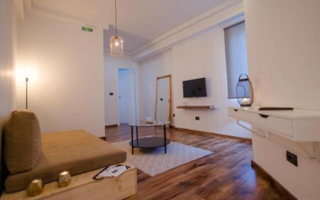 7 Seven Hotel