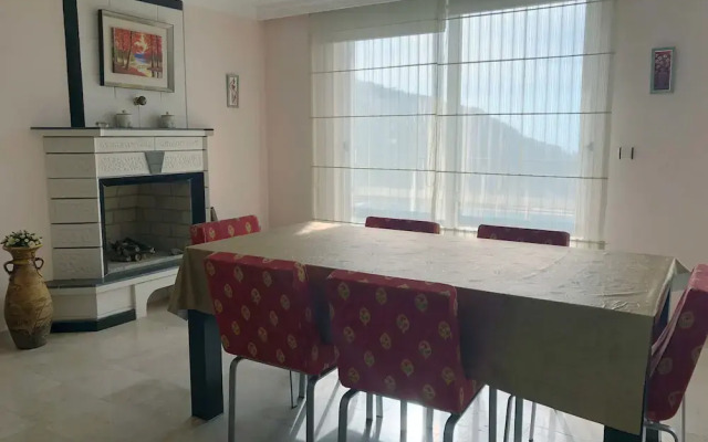 Fantastic 4 bedroom Lux Villa