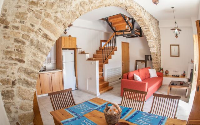 Angeli's Traditional Village House