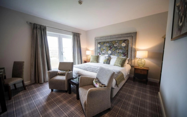 Peak Edge Hotel