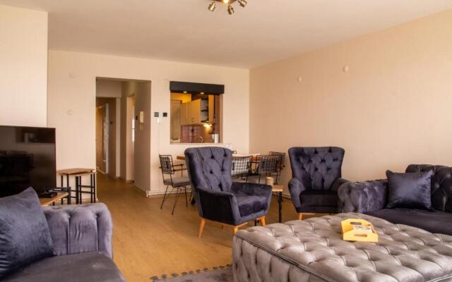 Furnished Stylish Sea View Flat in Izmir Konak