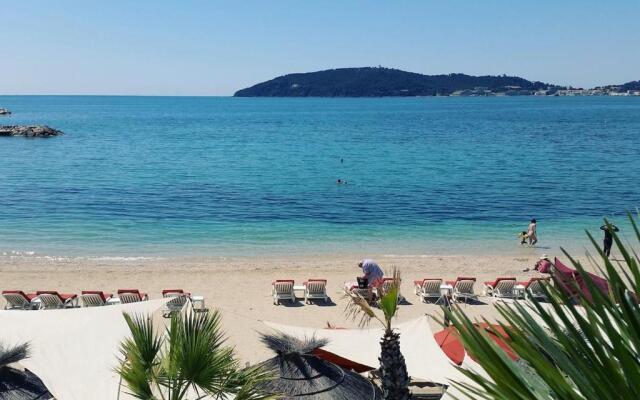 location vacances T4 bas de villa Toulon