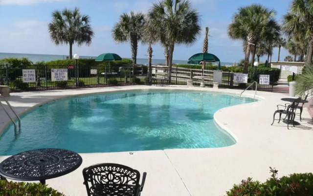 Palms Resort