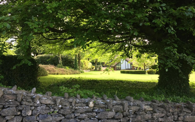 Tudor Lodge Guest Accommodation