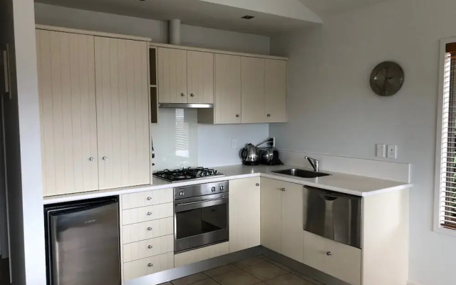 Sunrise Retreat with Lake View