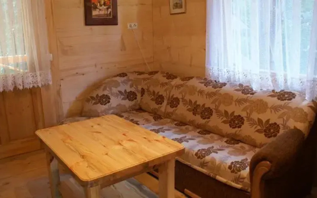 Ostoja Karlików - Domki do Wynajęcia