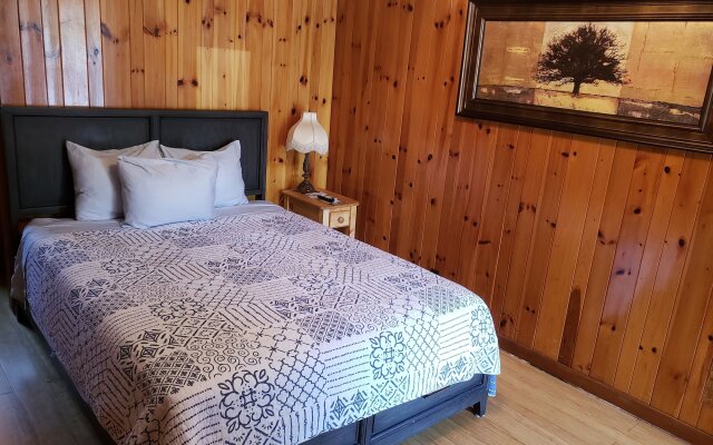Marshall's Creek Rest Motel