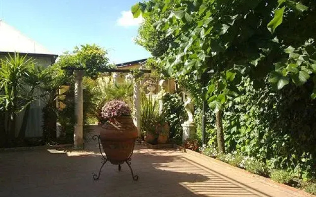 SantAntonio Garden Hotel