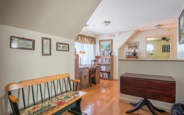 Inn of Treasured Memories