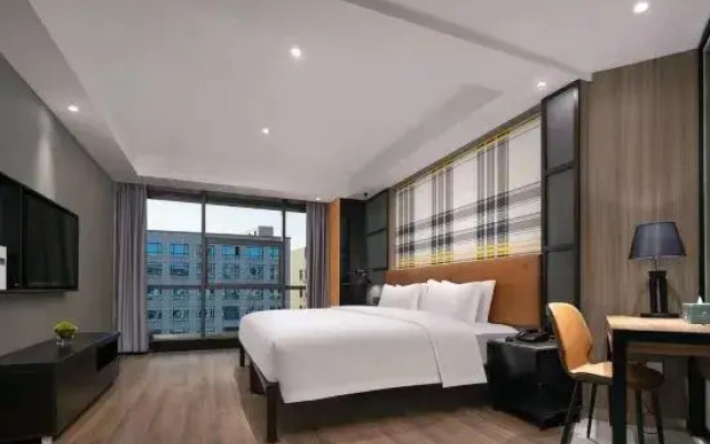 Hongcheng Hotel (Changsha Medical College Hunan Business University Branch)